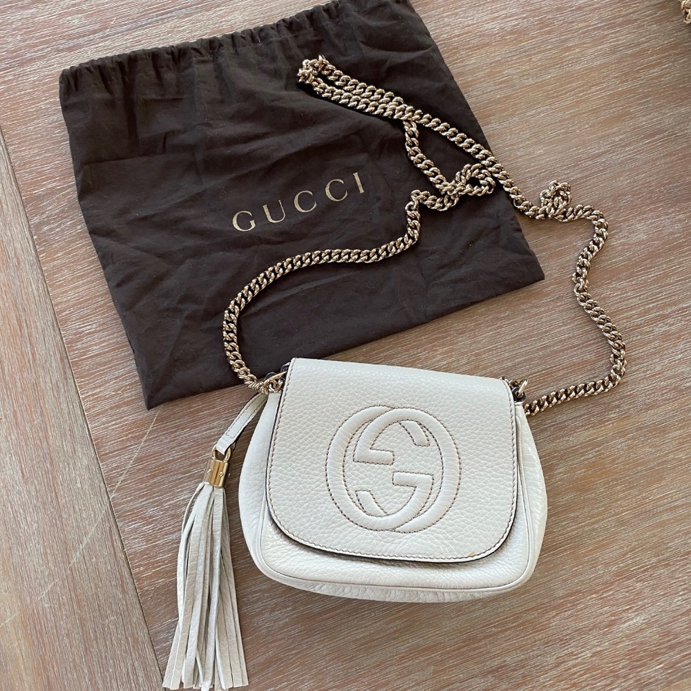 Gucci, Off White, Leather Soho Chain Crossbody Bag